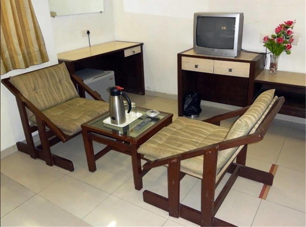 Hotel Airport Residency Ahmedabad Exterior foto